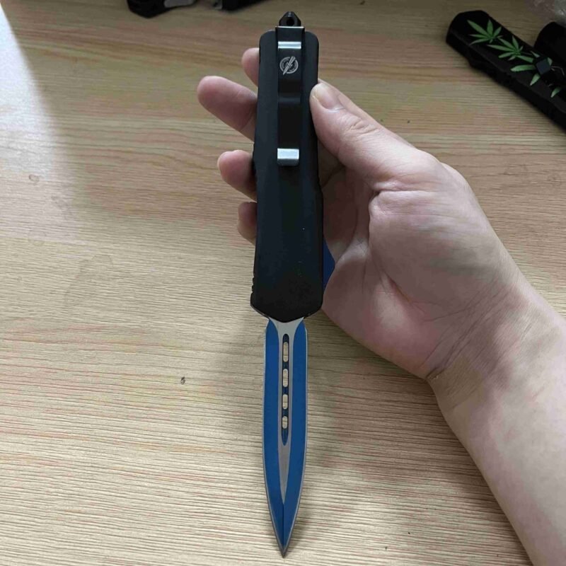 5.5 in Blue Blade OTF Knife